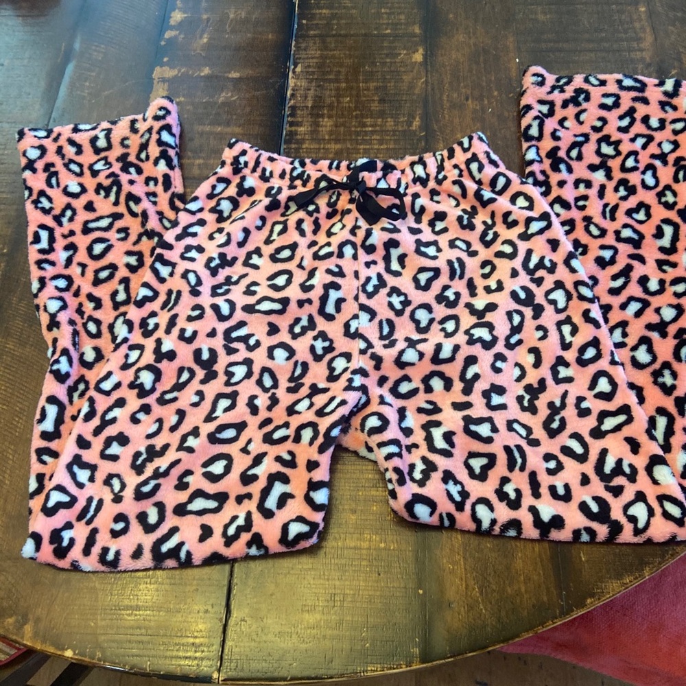 Pink cheat print pajama mask pants